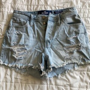 Hollister high-rise mom shorts